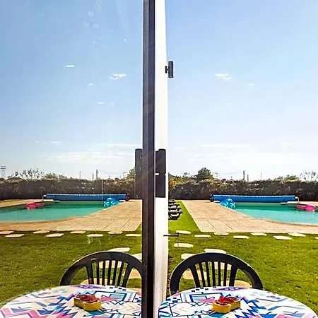 Hotel Thai Com Piscina *